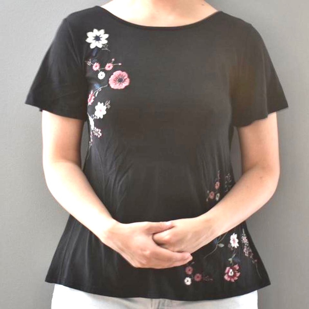 Blue Rain Francesca’s Black Embroidered Floral Comfy Short Sleeved Blouse